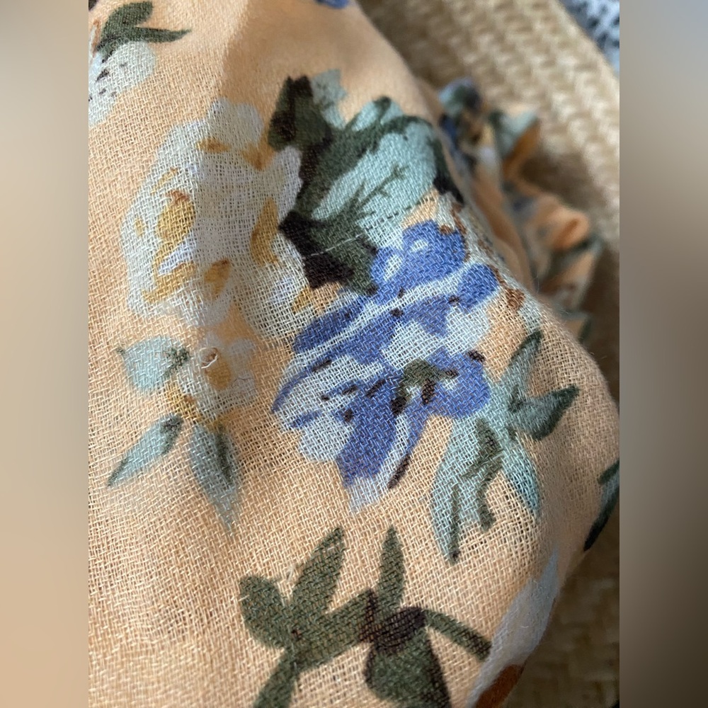 Ardene Peach Botanical Floral Infinity Scarf - Soft Boho Spring Floral - Picture 6 of 10